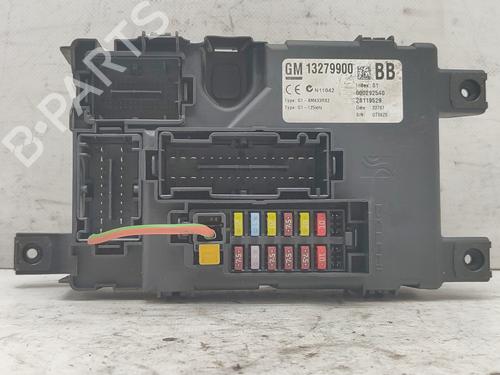 Used Fuse box OPEL CORSA D (S07) 1.3 CDTI (L08, L68) (75 hp) 18858960