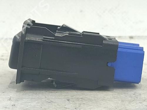 Warning switch HONDA CIVIC VI Fastback (MA, MB) 1.4 i (MA8, MB2) | BP32237243I22