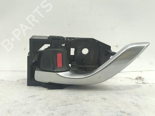 front-left-interior-door-handle-mazda-6-estate-gj-gl-2012-32505009 main image