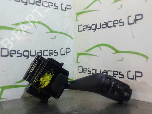 Used Steering column stalk FORD FOCUS C-MAX (DM2) [2003-2007]  7133124