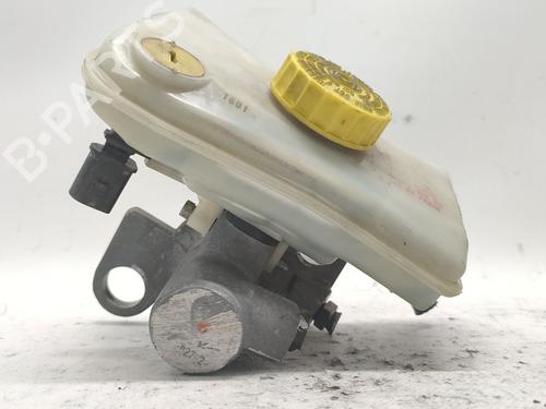 Brake master cylinder VW PASSAT B5.5 (3B3) 1.9 TDI | BP37427422M77 - Image 3
