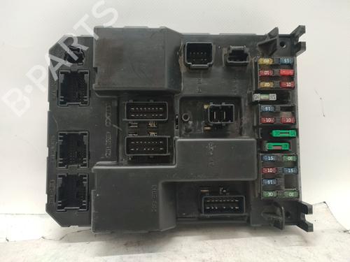 Used Fuse box Fuse box PEUGEOT 307 Break (3E) 2.0 HDI 110 (107 hp) 33708819 33708819