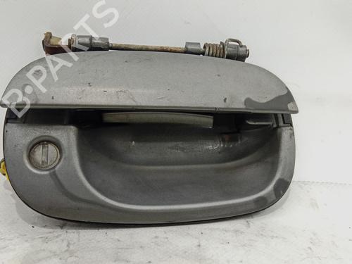 Used Front right exterior door handle Front right exterior door handle HYUNDAI H-1 Van (A1) 2.5 TD (99 hp) 39890505 39890505