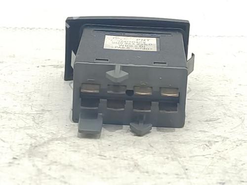 Warning switch SKODA SUPERB I (3U4) 2.5 TDI | BP40196414I22 - Image 3