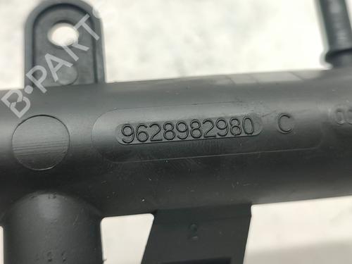 Injection rail PEUGEOT 206 Hatchback (2A/C) 1.4 i | BP30176456M98 