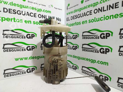 Used Fuel pump RENAULT VEL SATIS (BJ0_) 3.0 dCi (BJ0J, BJ0N) (177 hp) 7150460