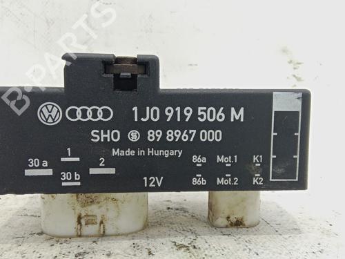 Used Electronic module Electronic module SEAT IBIZA III (6L1) 1.2 (64 hp) 34700126 34700126