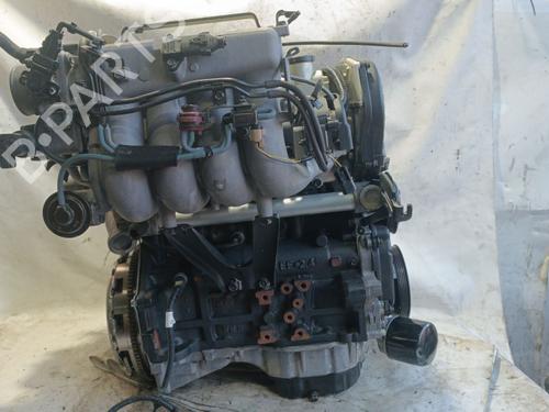 Used Engine Engine HYUNDAI SANTA FÉ I (SM) 2.4 16V (146 hp) 40496364 40496364