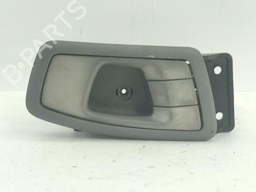 Used Front left interior door handle KIA CARENS I MPV (FC, FJ) 2.0 CRDi (113 hp) 31061011
