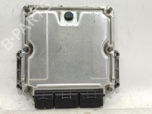Used Engine control unit (ECU) Engine control unit (ECU) RENAULT LAGUNA II Grandtour (KG0/1_) 2.2 dCi (KG0F) (150 hp) 33704430 33704430