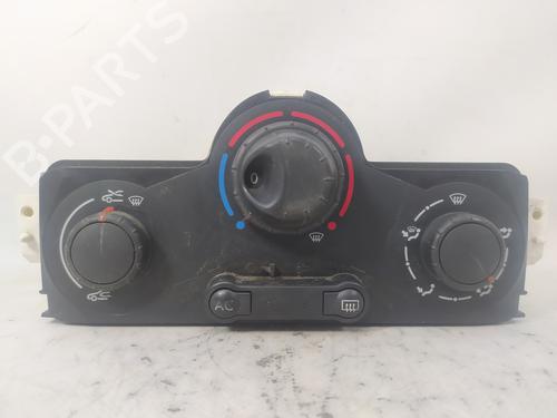 Used Climate control RENAULT MEGANE II (BM0/1_, CM0/1_) 1.5 dCi (BM1E, CM1E) (106 hp) 13448740