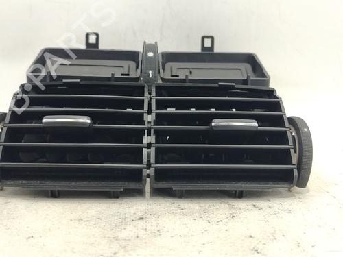 Used Air vent Air vent PEUGEOT 407 (6D_) 2.0 HDi 135 (6DRHRH, 6DRHRE, 6DRHRG, 6DRHRJ) (136 hp) 34162721 34162721