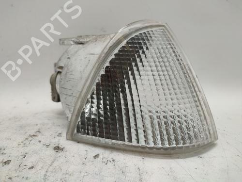 Używane Kierunkowskaz przedni prawy PEUGEOT EXPERT (224_) 2.0 HDI (109 hp) 30611222
