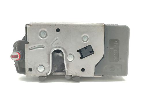 Fechadura trás esquerda OPEL MERIVA A MPV (X03) 1.7 CDTI (E75) (100 hp) 31652253
