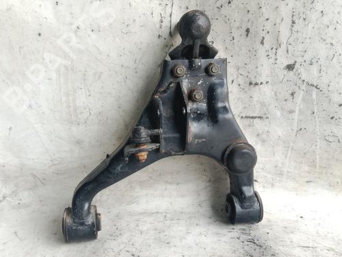 Right front suspension arm KIA SORENTO I (JC) 2.5 CRDi 4WD | BP32394295M13