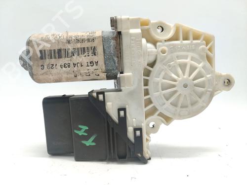 Portierruitmotor linksachter VW GOLF IV (1J1) 1.9 TDI (110 hp) 31092181