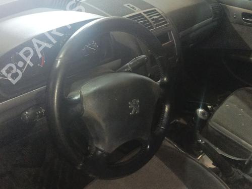 Armrest / Center console PEUGEOT 407 (6D_) 2.0 HDi 135 (6DRHRH, 6DRHRE, 6DRHRG, 6DRHRJ) | BP31130568I20