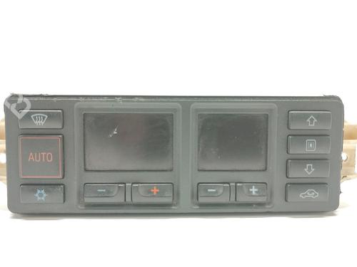 climate-control-audi-a4-b5-8d2-1994-1995-1996-1997-1998-1999-2000-2001-39809131 main image