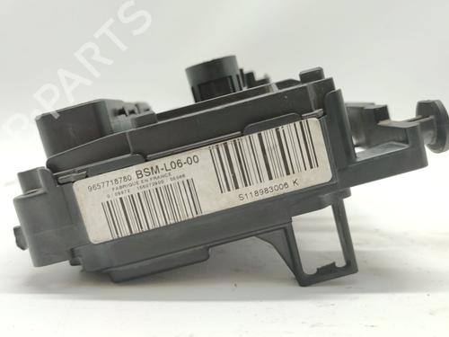Fuse box CITROËN C5 II (RC_) 1.6 HDi (RC8HZB) | BP39992859E1 - Image 3