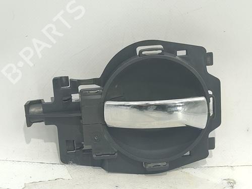 Højre fortil invendig håndtag Højre fortil invendig håndtag CITROËN C3 I (FC_, FN_) 1.4 i (73 hp) 32703357 32703357