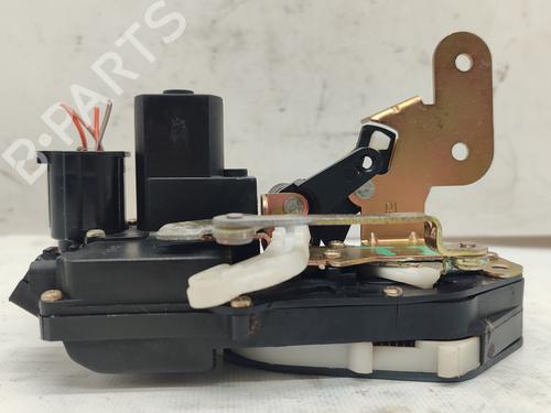 Rear left lock LAND ROVER RANGE ROVER II (P38A) 4.6 4x4 | BP24700652C100 