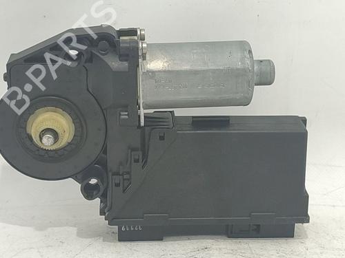 Left front window motor AUDI A4 B6 (8E2) 1.9 TDI | BP38203602E21 - Image 1