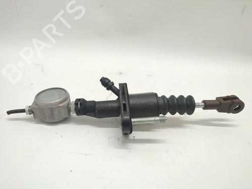 Used Clutch slave cylinder Clutch slave cylinder OPEL ZAFIRA A MPV (T98) 2.0 DTI 16V (F75) (101 hp) 34162637 34162637