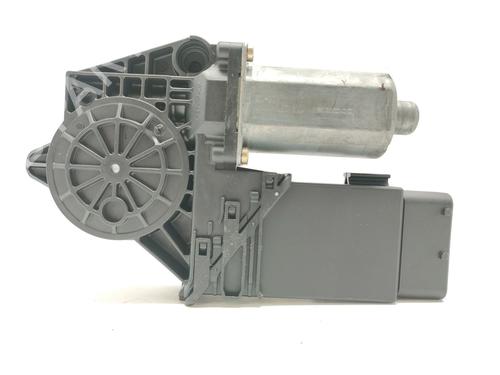Right front window motor VW PASSAT B5.5 Variant (3B6) 1.9 TDI | BP33832075E20 - Image 2