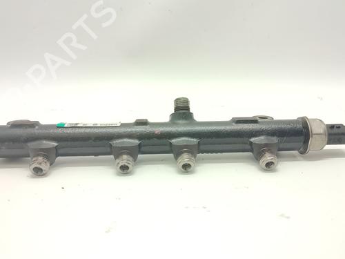 Used Injection rail Injection rail 39568933 39568933