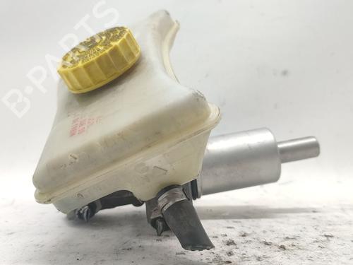 Brake master cylinder VW PASSAT B5.5 (3B3) 1.9 TDI | BP37427422M77 - Image 2