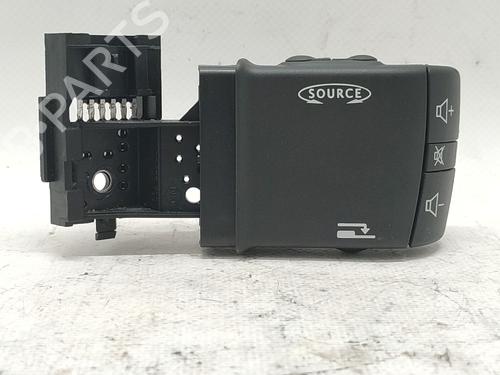 Used Steering wheel controls RENAULT MEGANE II (BM0/1_, CM0/1_) [2001-2012]  30149938