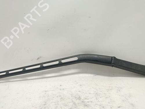 front-windshield-wiper-arm-mercedes-benz-c-class-w203-2000-2001-2002-2003-2004-2005-2006-2007-34704409 main image