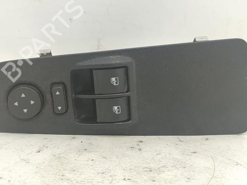 Venstre Foran elrute bryter Venstre Foran elrute bryter FIAT GRANDE PUNTO (199_) 1.4 16V (199BXG1B, 199AXG1B) (95 hp) 37183837 37183837