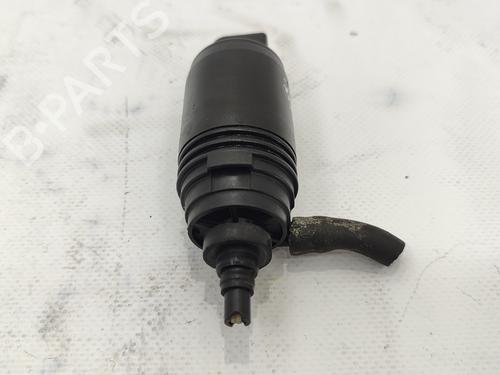 Used Washer pump BMW 1 (E87) 118 d (143 hp) 18724694