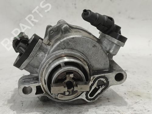 Used Vacuum pump PEUGEOT 5008 (0U_, 0E_) 1.6 HDi (112 hp) 17044713