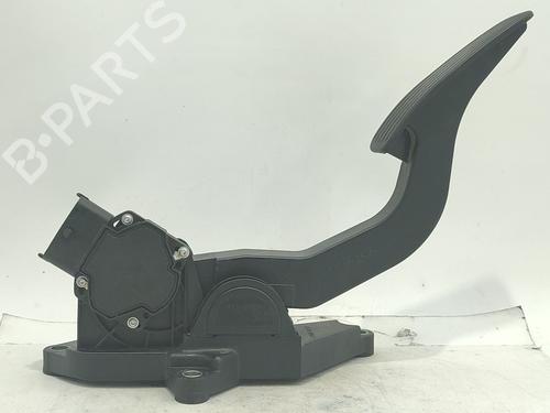 Used Pedal CHEVROLET LACETTI (J200) 2.0 D (121 hp) 32482968