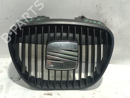 Used Grille SEAT IBIZA III (6L1) 1.4 16V (75 hp) 28610581
