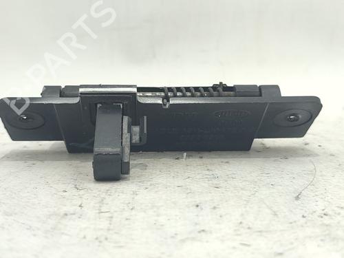 Tailgate handle CHEVROLET CAPTIVA (C100, C140) 2.2 D 4WD | BP38051213C132 - Image 2