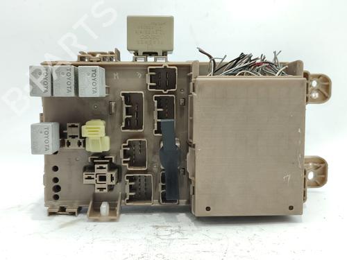 Used Fuse box TOYOTA COROLLA (_E12_) 2.0 D-4D (CDE120R, CDE120L_) (110 hp) 29232948