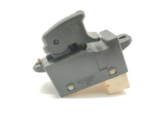 Right front window switch KIA CERATO I Hatchback (LD) 1.6 CRDi | BP33469509I26 - Image 3