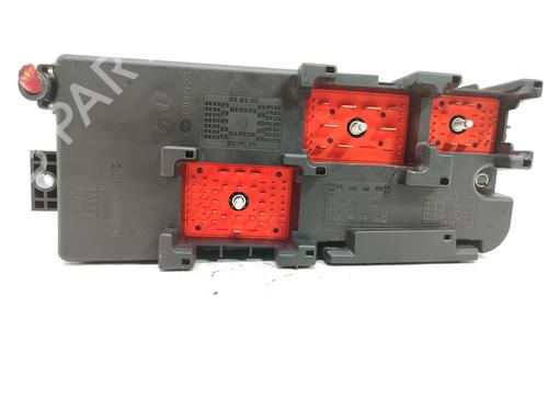 Fuse box SAAB 9-3 Estate (E50) 1.9 TiD | BP28293575E1 