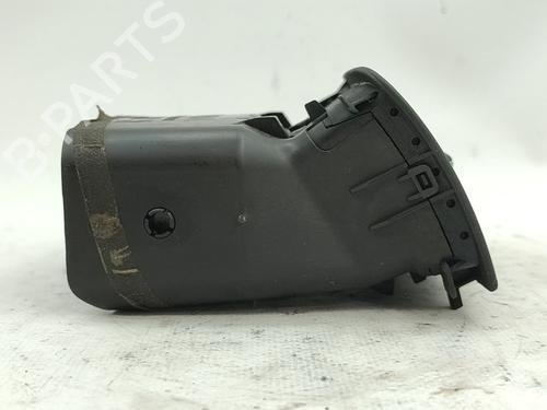 Air vent TOYOTA AVENSIS Estate (_T25_) 2.2 D-4D (ADT251_, ADT251R) | BP29924555I21