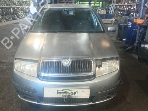Brugte SKODA FABIA I (6Y2) 1.2 (54 hp) 4343324