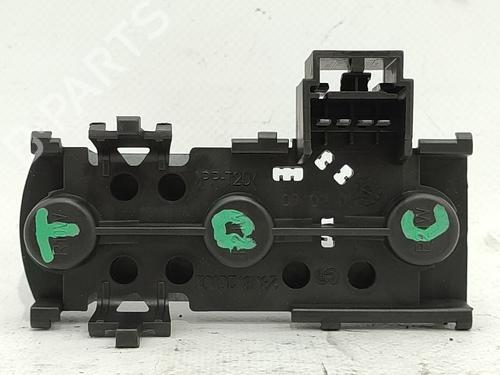 Lamp holder FIAT STILO Multi Wagon (192_) 1.9 JTD 28182002