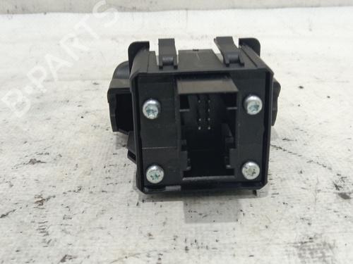 Electric handbrake PEUGEOT 5008 II (MC_, MJ_, MR_, M4_) 1.6 BlueHDi 115 (MCBHXH, MCBHXW) | BP26884549E5 