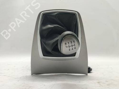 Used Gear lever FORD KUGA I 2.0 TDCi (140 hp) 30115304