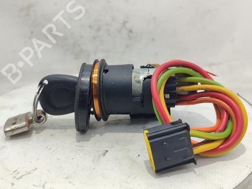 Used Ignition barrel RENAULT MEGANE I Classic (LA0/1_) [1996-2008]  19317021
