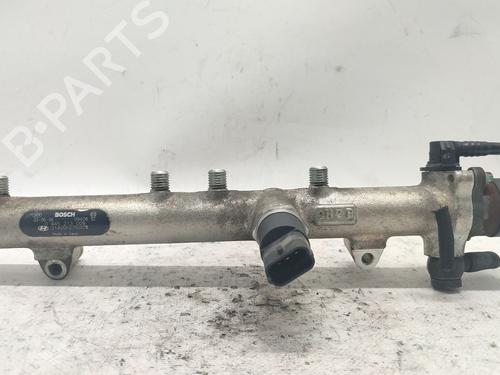 Used Injection rail Injection rail 38775494 38775494