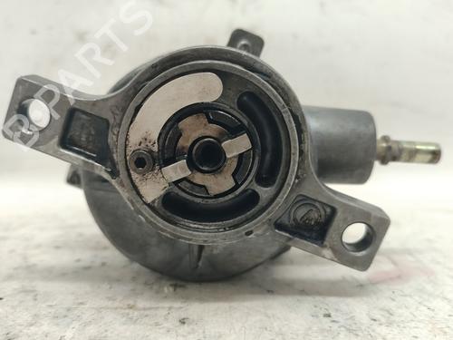 Used Vacuum pump CITROËN SAXO (S0, S1) 1.5 D (57 hp) 26941432