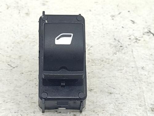 Venstre bagtil elrude kontakt Venstre bagtil elrude kontakt OPEL CORSA F (P2JO) 1.5 (68) (102 hp) 37607592 37607592